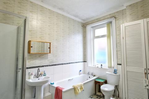 undefined, Fifth Avenue, Heaton, Newcastle upon Tyne, Tyne and Wear, NE6 5YL