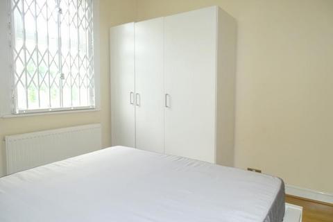 1 bedroom flat to rent, South Ealing Road, Ealing