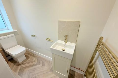 4 bedroom detached house for sale, Huddersfield Road, Stalybridge SK15