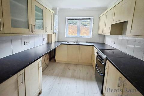 2 bedroom end of terrace house to rent, Seafarers Drive, Merseyside L25