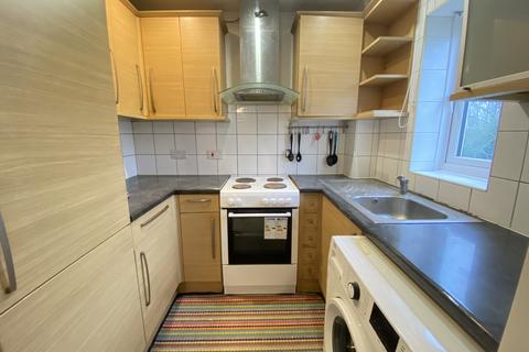 2 bedroom flat to rent, St. Adians Court, Barking IG11
