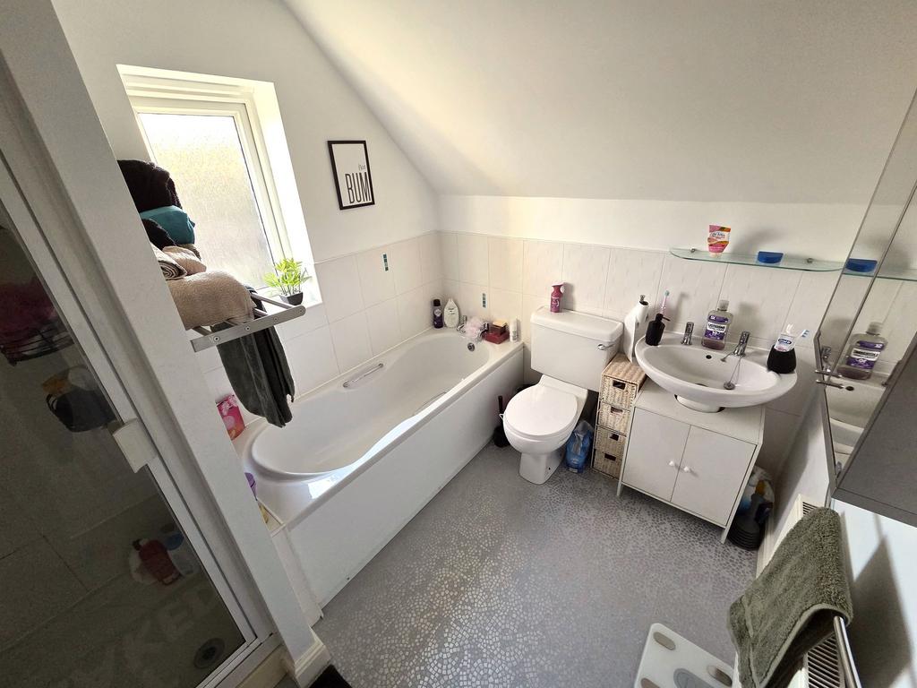 Ensuite - Bedroom 1