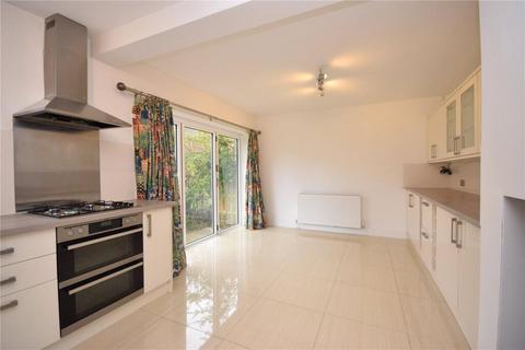 3 bedroom semi-detached house to rent, Temple Close, London, SE28