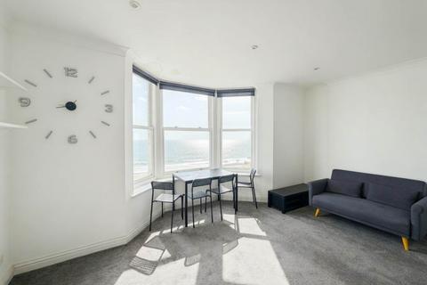 1 bedroom flat to rent, Kings Road, Brighton, East Sussex