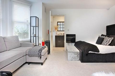 Studio to rent, Denmark Villas, Hove, East Sussex