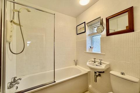 undefined, Highcroft Crescent, Almondbury, Huddersfield, HD5 8NF