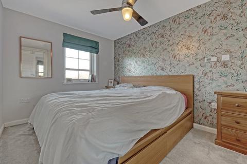 3 bedroom detached house for sale, Walton Hall Drive, Felixstowe IP11