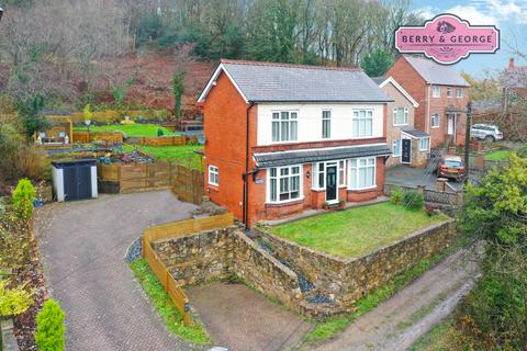 4 bedroom detached house for sale, Hawarden Road, Caergwrle LL12