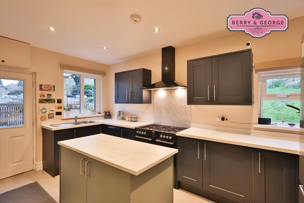 Kitchen / breakfast room