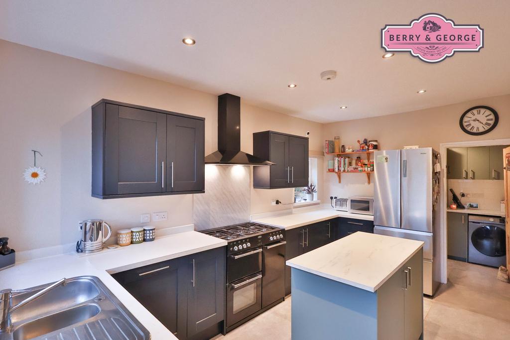 Kitchen / breakfast