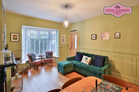 4 bedroom detached house for sale, Hawarden Road, Caergwrle LL12