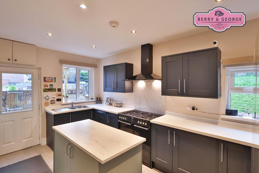 Kitchen / breakfast