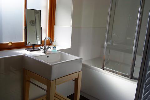 3 bedroom terraced house to rent, South Square, Footdee, Aberdeen, AB11