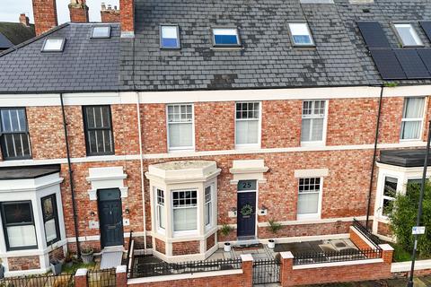 5 bedroom terraced house for sale, Waterloo Place, North Shields NE29