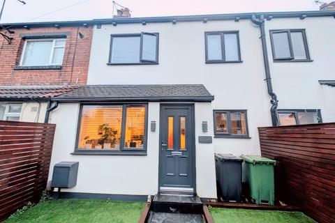 2 bedroom terraced house to rent, Longroyd Street North, Leeds, West Yorkshire, UK, LS11