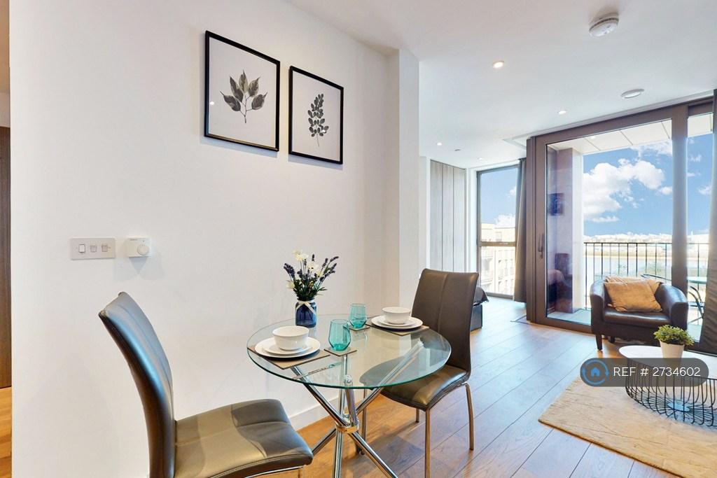 Studio Flat
