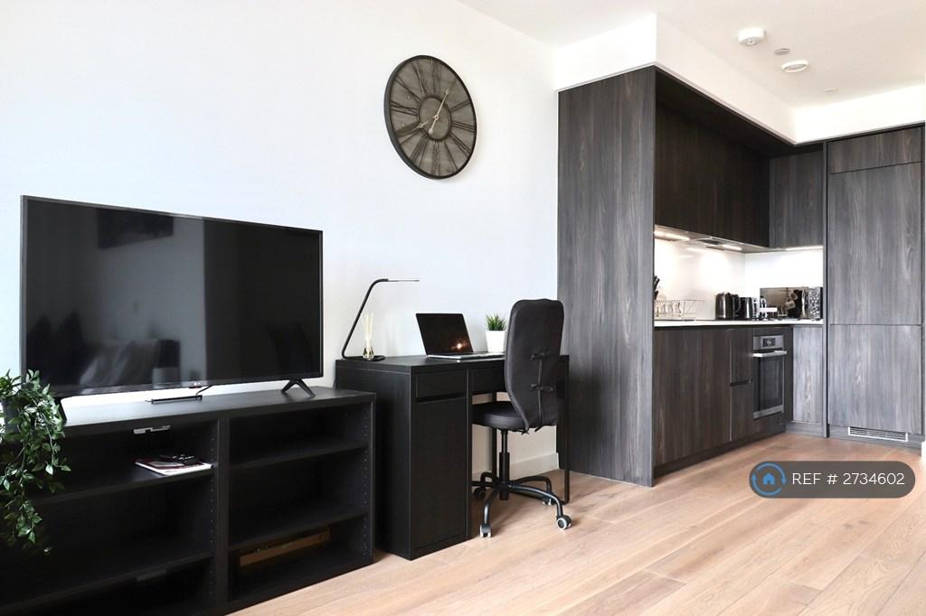 Studio Flat