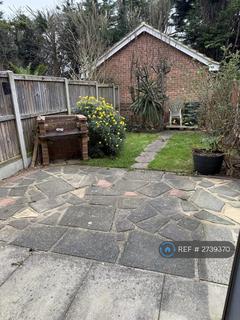 2 bedroom terraced house to rent, Sycamore Grange, Ramsgate, CT11