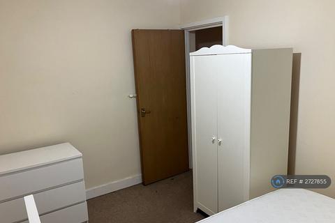2 bedroom flat to rent, Melmerby Court, Salford, M5