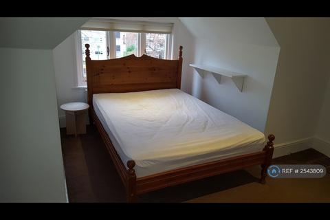undefined, The Avenue, Surrey, KT4