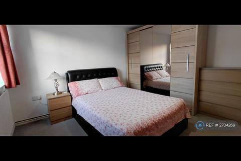 undefined, Langdale Gardens, Reading, RG6