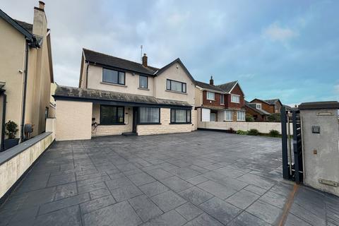 5 bedroom detached house for sale - Clifton Drive, South Shore FY4