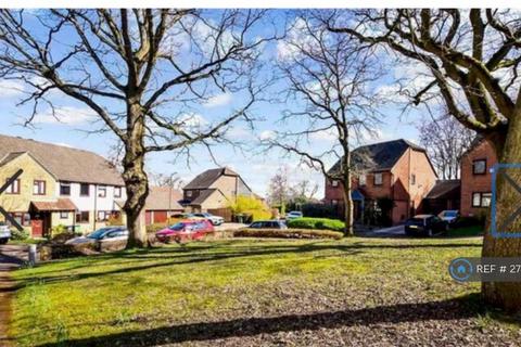 2 bedroom terraced house to rent, Violet Close, Chatham, ME5