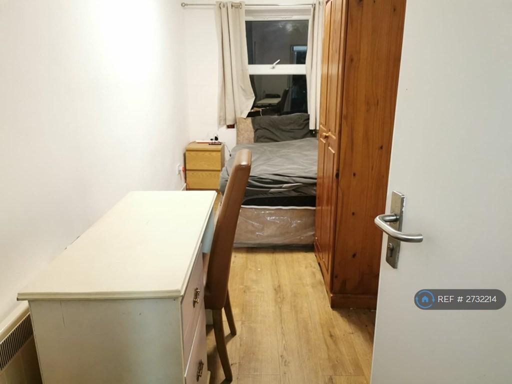 Single Bedroom 2