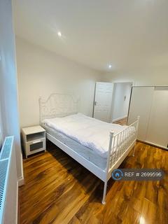 undefined, Commercial Street, London, E1