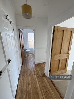 1 bedroom flat to rent, Reigate Road, Reigate, RH2