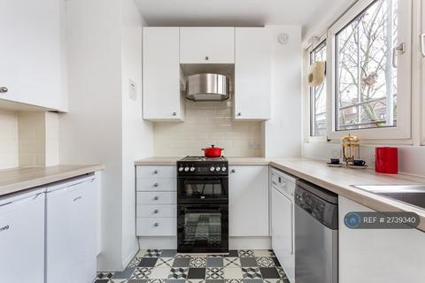 2 bedroom flat to rent, Upper Richmond Road, London, SW15