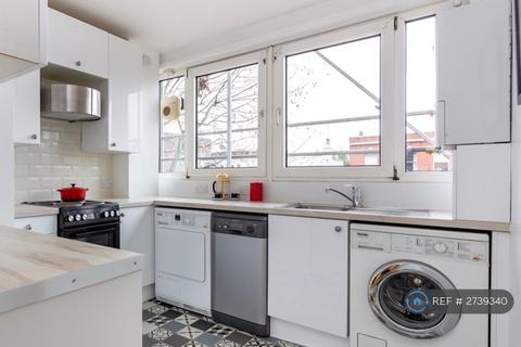 2 bedroom flat to rent, Upper Richmond Road, London, SW15
