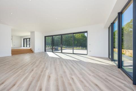 undefined, 'Beechwood Drive' Tenterden, Kent TN30 6HX