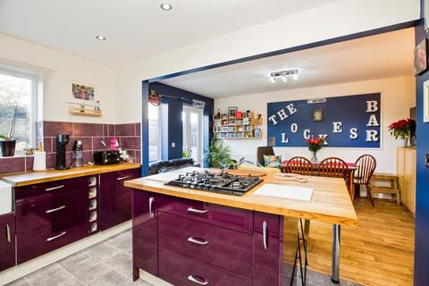 4 bedroom semi-detached house for sale, Maple Court, West Yorkshire HX2