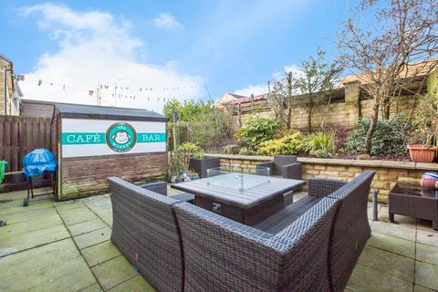 4 bedroom semi-detached house for sale, Maple Court, West Yorkshire HX2
