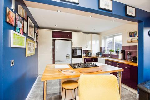 4 bedroom semi-detached house for sale, Maple Court, West Yorkshire HX2