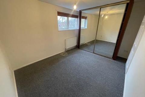 undefined, Kings Close, Wirral CH63