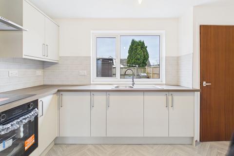 3 bedroom terraced house to rent, 14 Howgill Close, Burneside