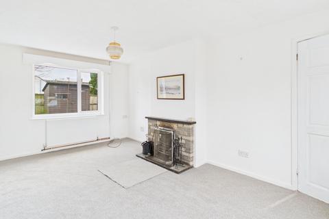 3 bedroom terraced house to rent, 14 Howgill Close, Burneside