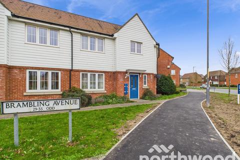 3 bedroom terraced house to rent, Bramling Avenue, Finberry, Ashford, TN25