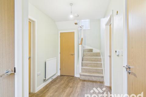3 bedroom terraced house to rent, Bramling Avenue, Finberry, Ashford, TN25