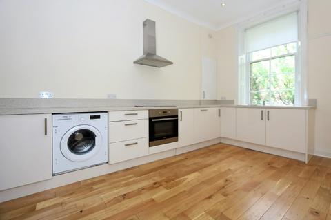 2 bedroom flat to rent, Doune Quadrant, Glasgow, G20