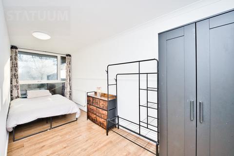 1 bedroom in a flat share to rent, Morgan House, 57 Vauxhall Bridge Road, London, SW1V
