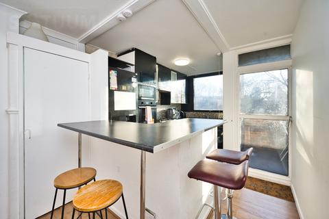 1 bedroom in a flat share to rent, Morgan House, 57 Vauxhall Bridge Road, London, SW1V