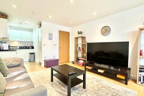 1 bedroom apartment for sale, Railway Terrace, Slough SL2