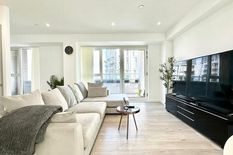 Peto Street North, London E16