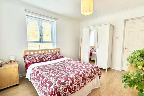 2 bedroom apartment for sale, Pankhurst Avenue, London E16