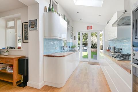 4 bedroom semi-detached house for sale, Stoneleigh Park Road, Stoneleigh