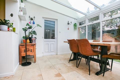 undefined, St. Peters Court, Moreton-in-Marsh, Gloucestershire. GL56 0ES