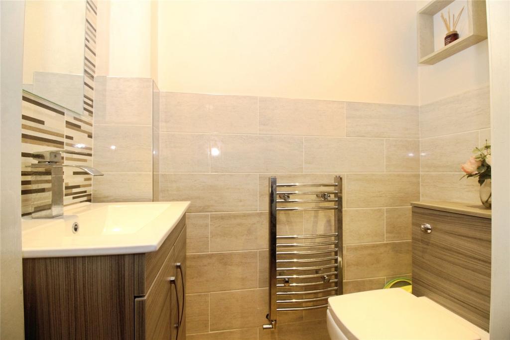 Cloakroom/Wc